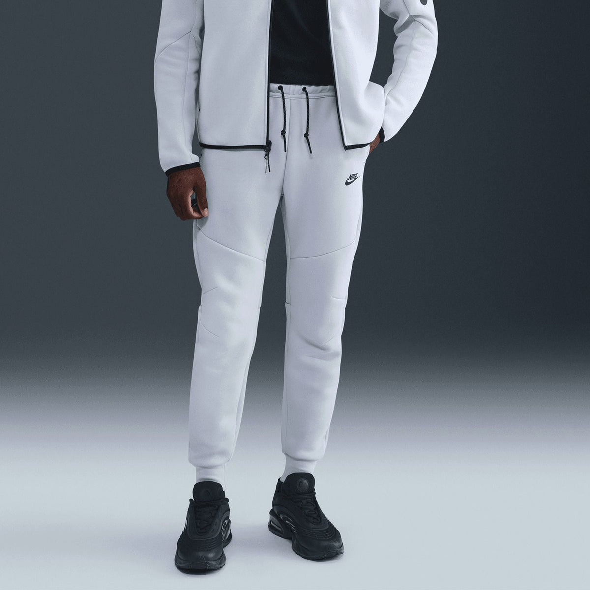 Nike pantalone tech
